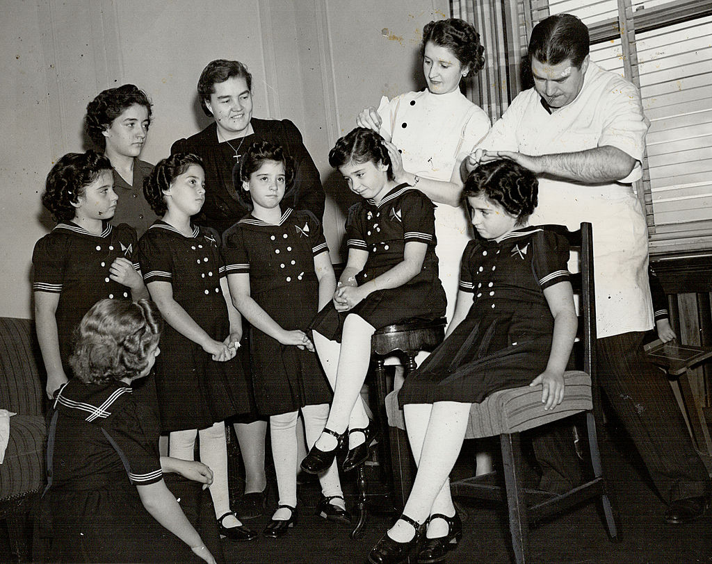 Dionne quintuplets facts