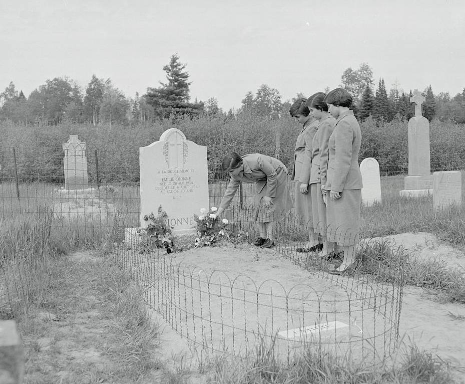 Dionne quintuplets facts