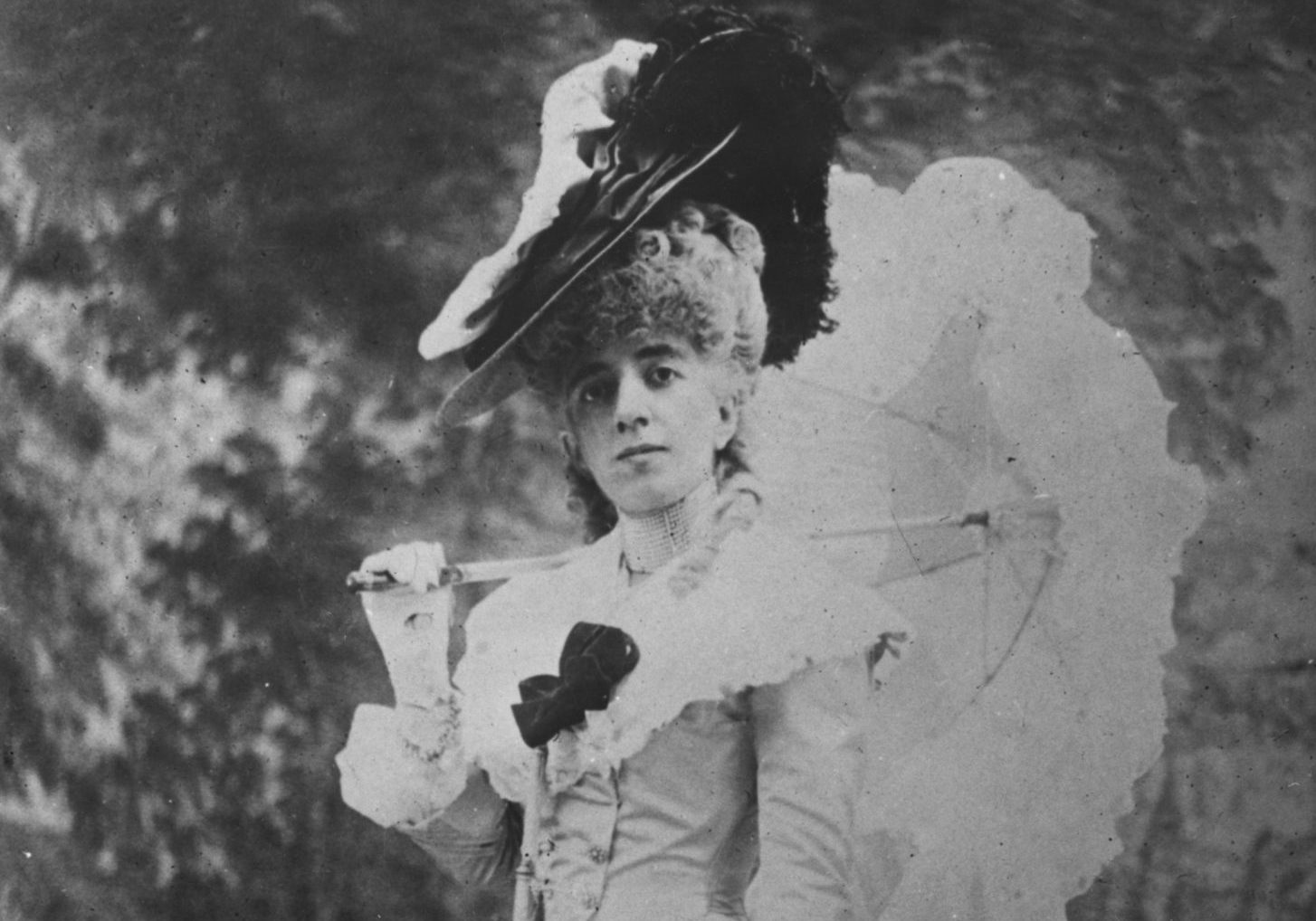 Caroline Lacroix Facts