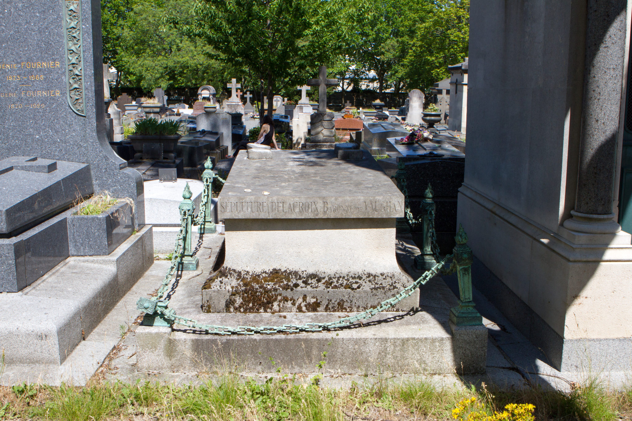 Caroline Lacroix Facts