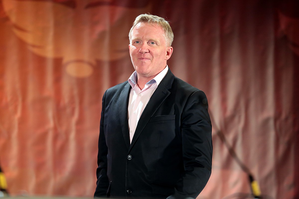 Anthony Michael Hall Facts
