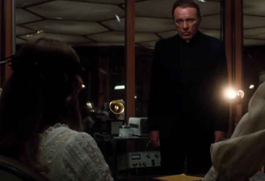 Richard Burton and Linda Blair in Exorcist II: The Heretic 1977 