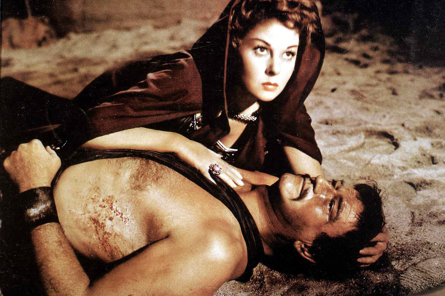 Susan Hayward and John Wayne