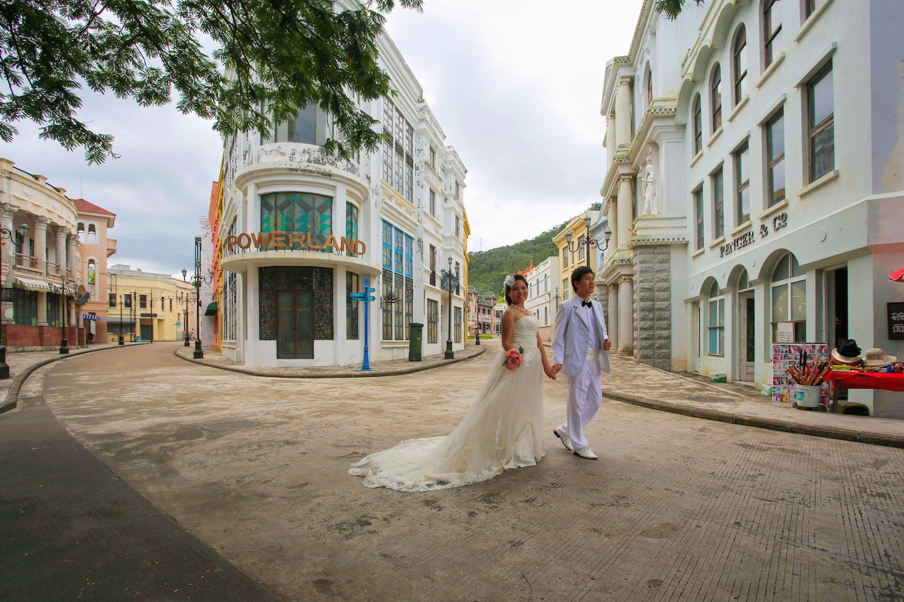 Weddings That Were More Trash Than Class