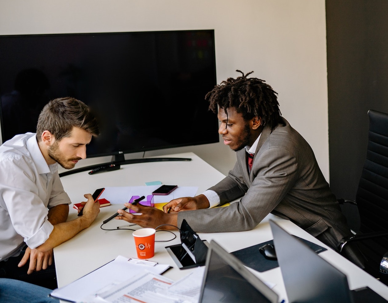 Never Argue With An Idiot