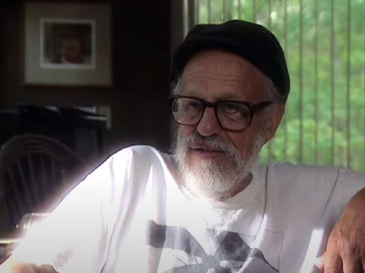 Screenshot: photographer David Sherman is looking at side - from Lee Miller: Through the Mirror (1955)