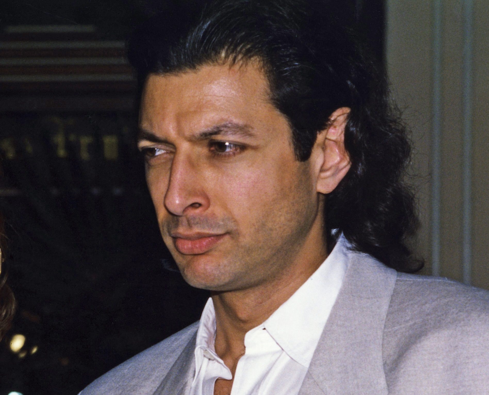 Jeff Goldblum arriving at a celebrity fundraiser - 1990