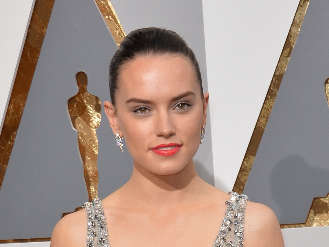 Daisy Ridley at the 88th Academy Awards at the Dolby Theatre, Hollywood. - 2016