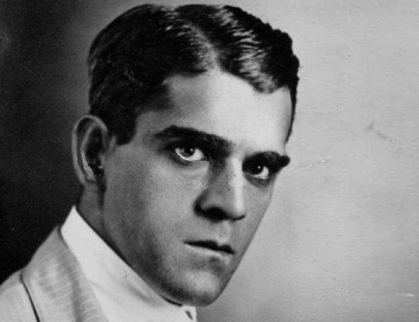 B&W portrait of Boris Karloff -1913
