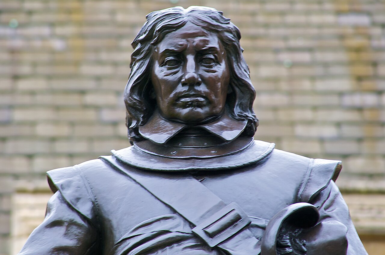 Oliver Cromwell Statue Top - 2008