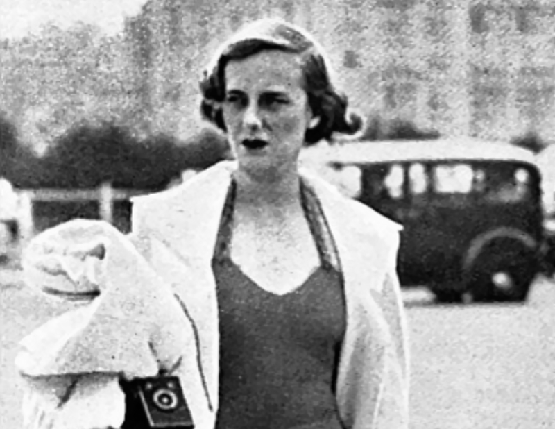 Doris Castlerosse looking at the camera