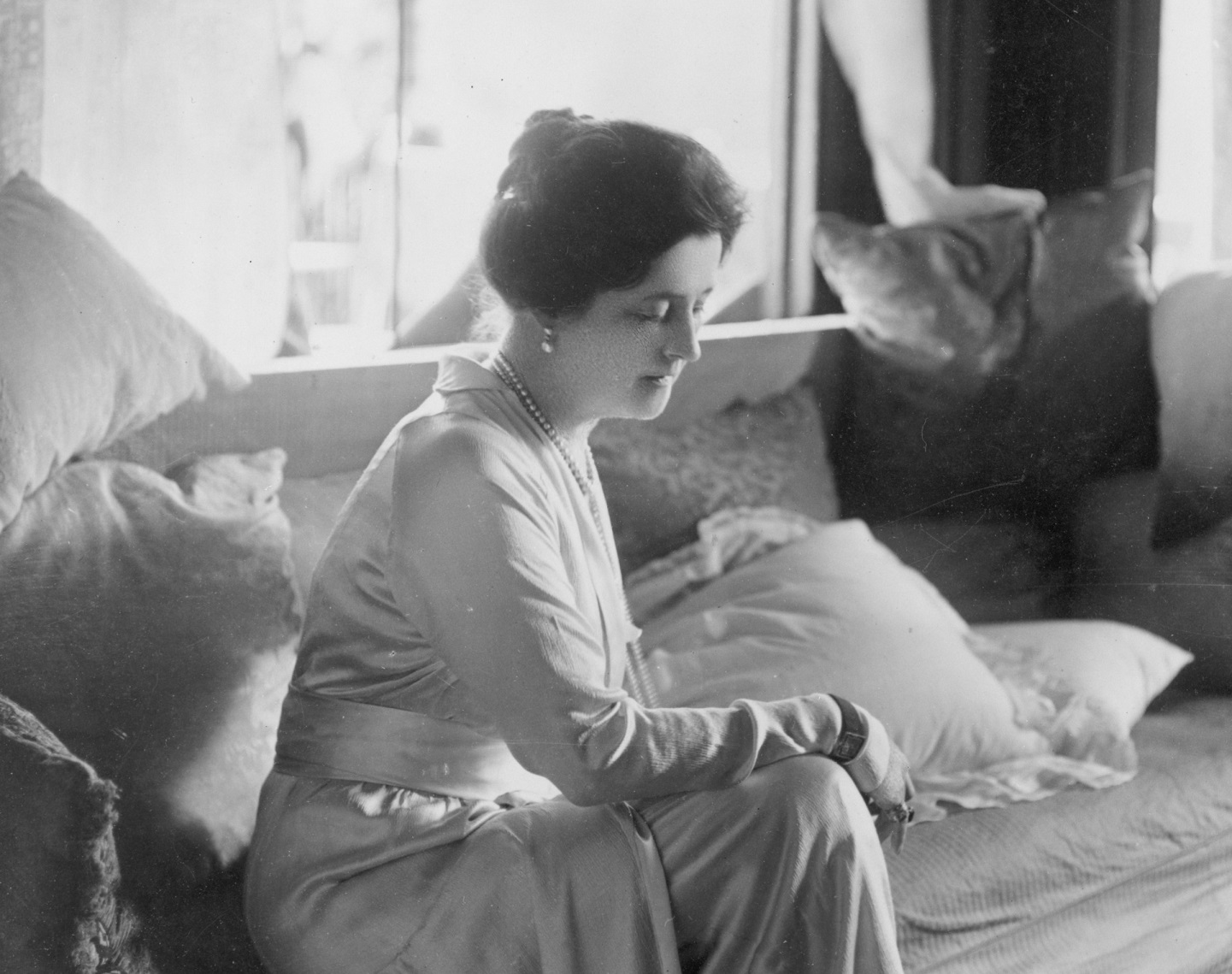 Lady Lucy Duff-Gordon, portrait, seated - 1916