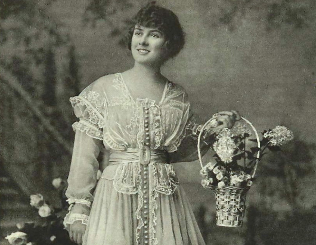 Lady Duff Gordon for Sears Catalog - 1918