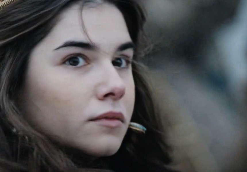 Mariya Andreeva as Sophia Palaiologina  wearing hear jewelry