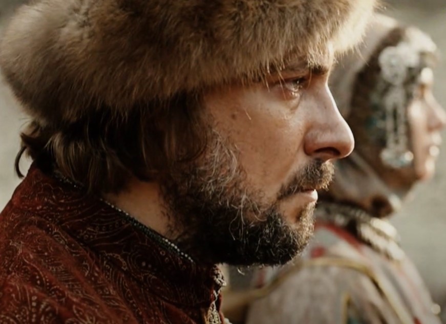 Ivan III of Russia and Mariya Andreeva as Sophia Palaiologina outside