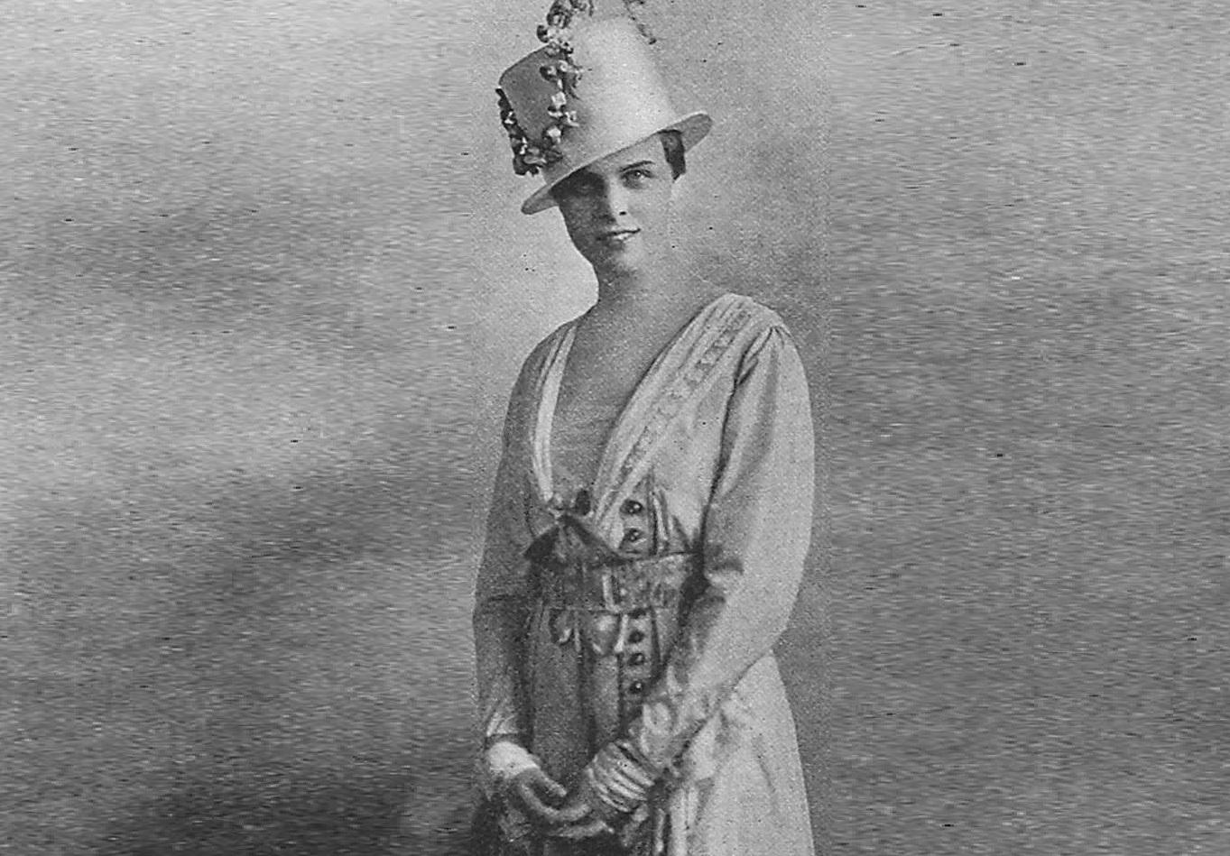 Gladys Schultz in The Only Girl wearing an afternoon costume by Lucile - 1915
