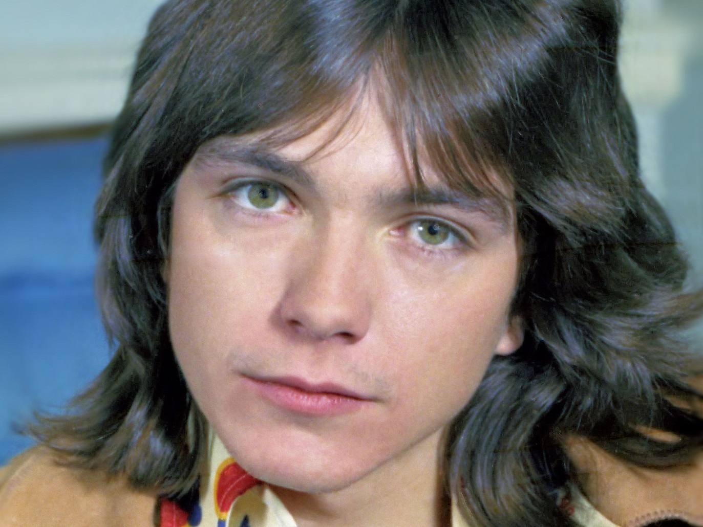 Portrait of David Cassidy with long hair looking at camera - 1974