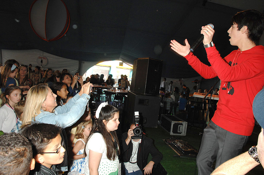 Joseph Jonas of The Jonas Brothers preforming on stage