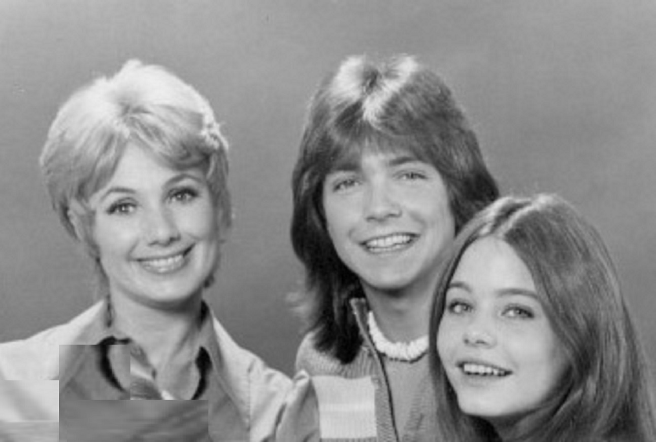 Photo of television actors: David Cassidy, Susan Dey, Suzanne Crough - 1972