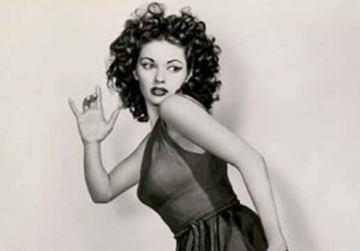 Yvonne De Carlo Facts
