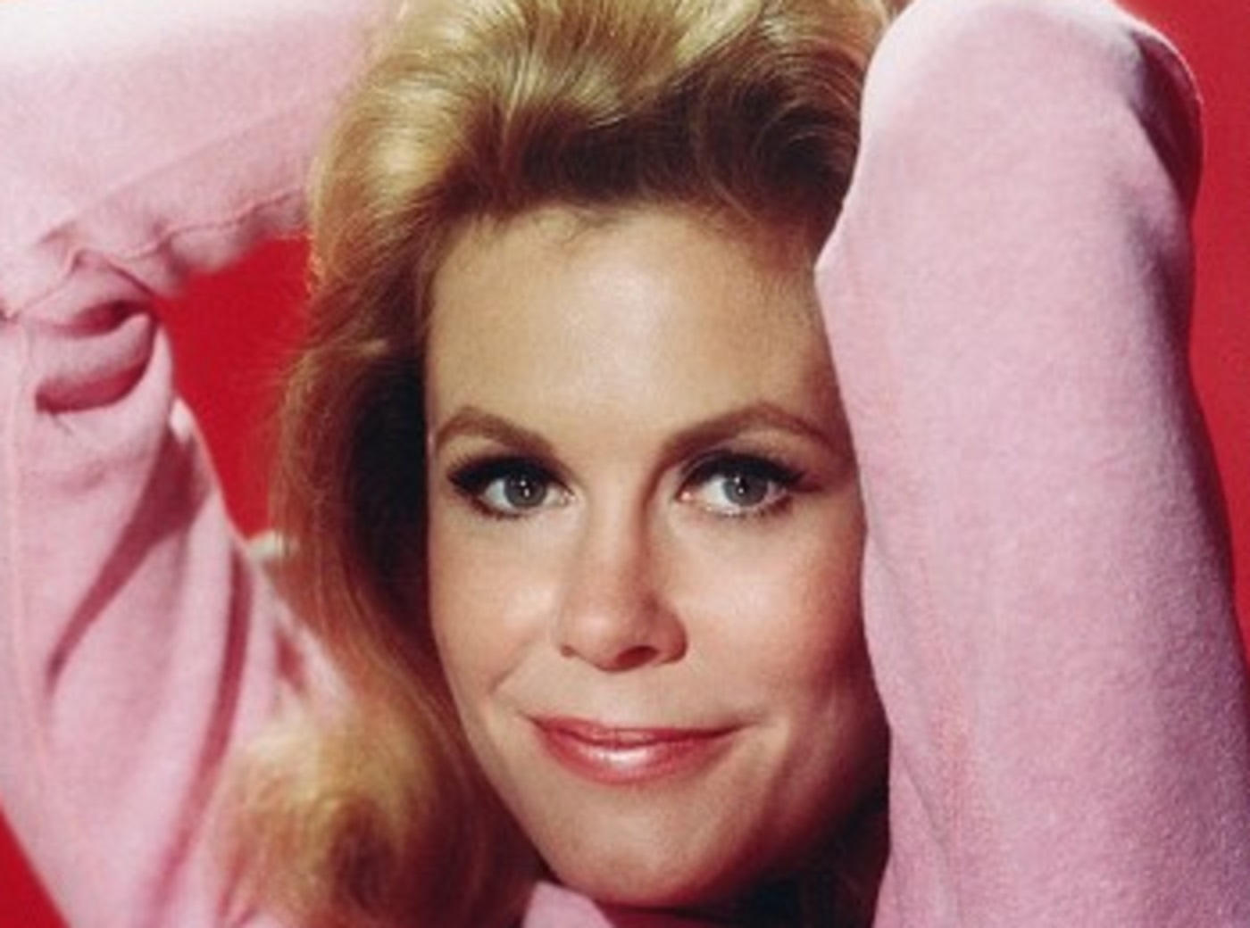 Color portrait of Elizabeth Montgomery looking at camera and smiling.