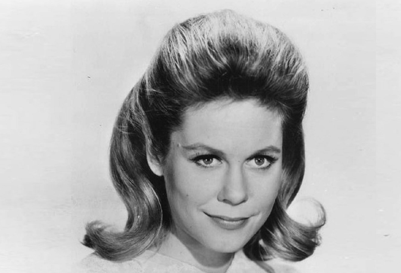 Publicity photo of Elizabeth Montgomery from Bewitched. - 1967