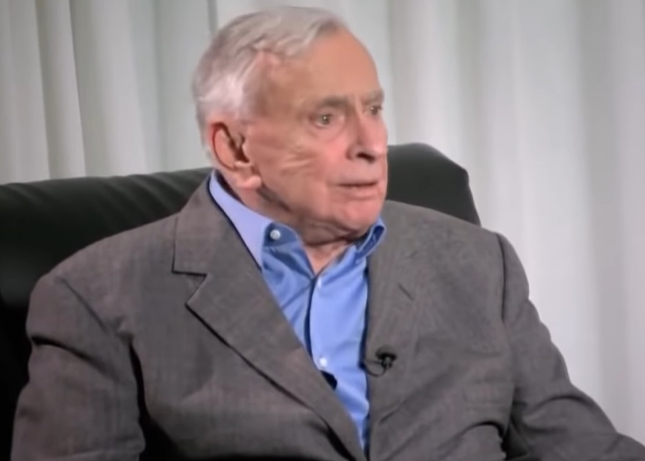 Screenshot of American writer Gore Vidal from the Movie Gore Vidal: The United States of Amnesia