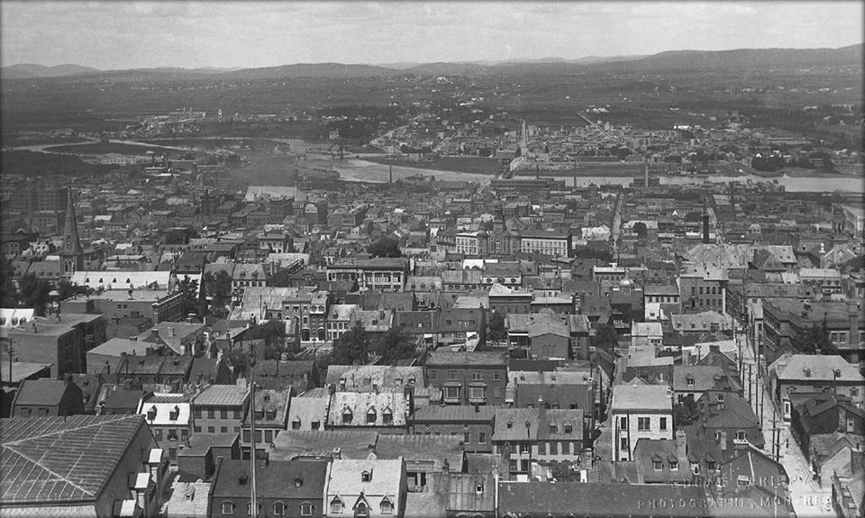 Grayscale Landscape photo of Quebec City in the 1920's