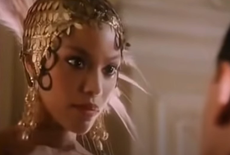 Lynn Whitfield as Josephine Baker performing