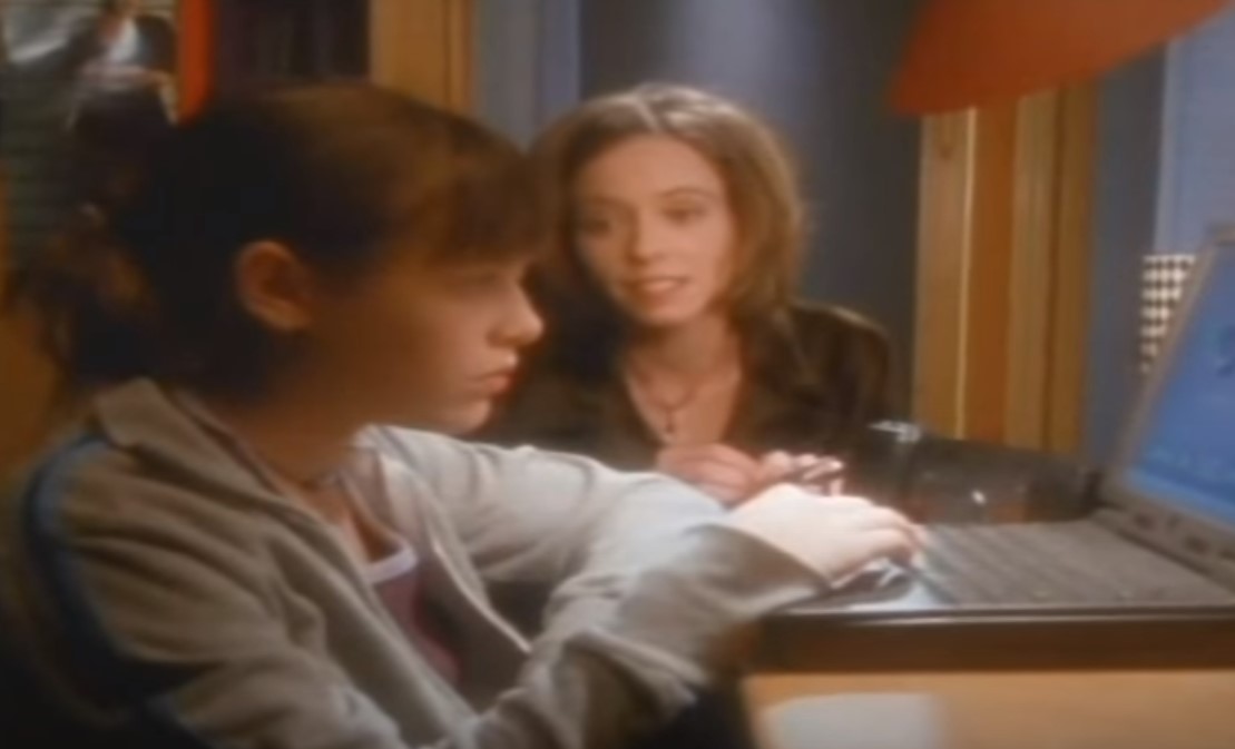 Mackenzie Phillips in So Weird