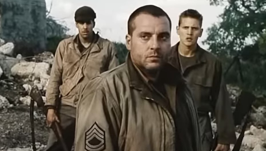 Tom Sizemore in Saving Private Ryan in uniform