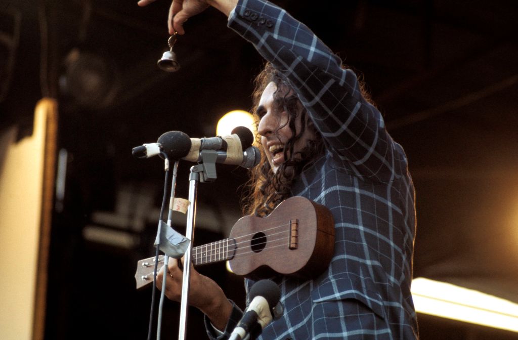 Gettyimages-84881921 Photo of TINY TIM playing instruments and singing