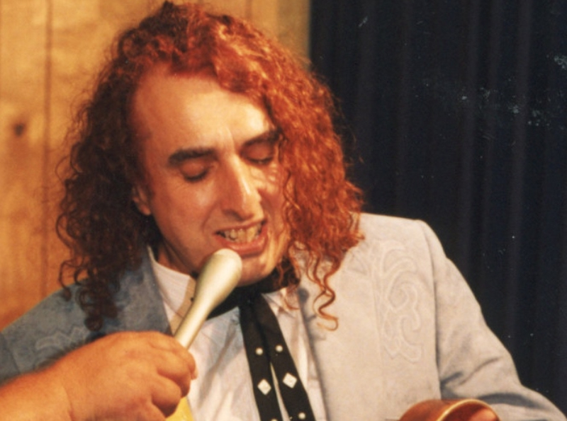 Tiny Tim performing for media interviews during Country Music Fan Fair at the Tennessee State Fair Grounds