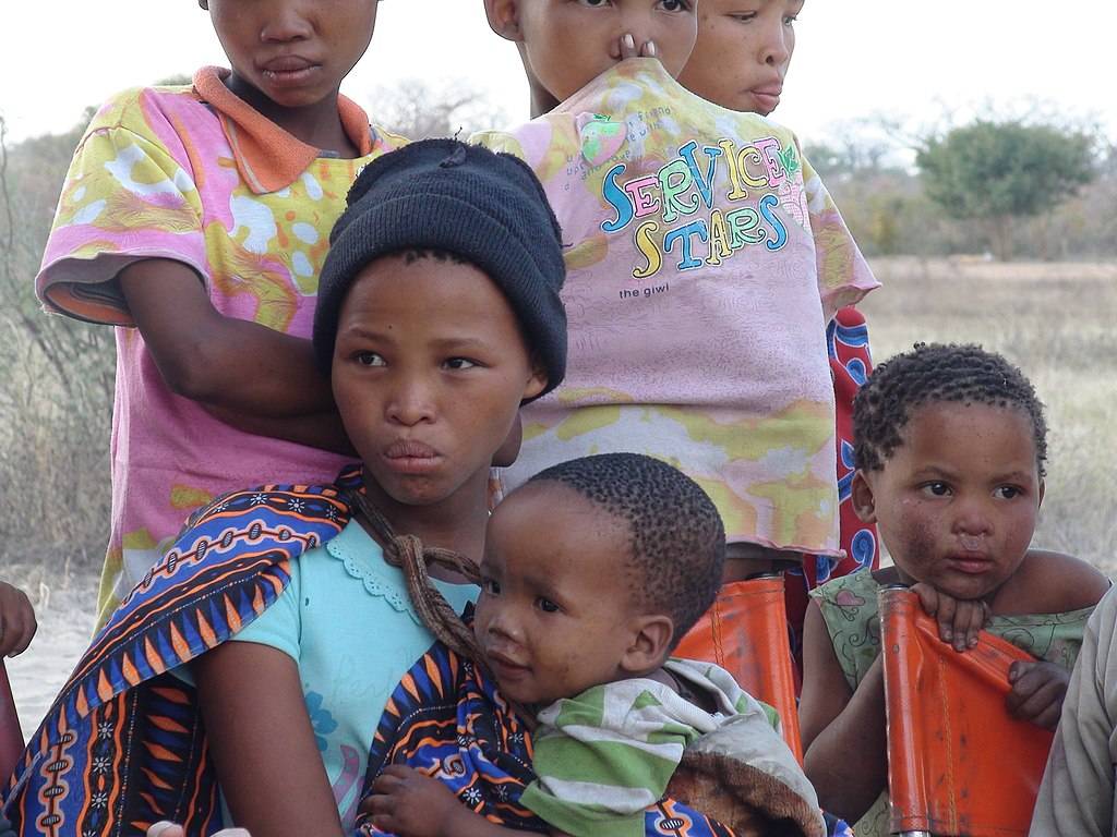 The daughters of a small community of bushmen living in Namibia