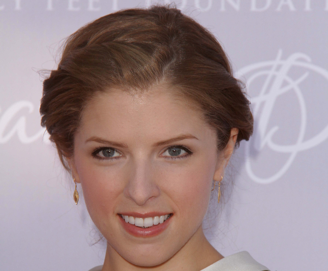 Anna Kendrick arrives at the Annual Celebration of Dance Gala at the Dorothy Chandler Pavilion in Los Angeles, CA, wearing a white and gold dress