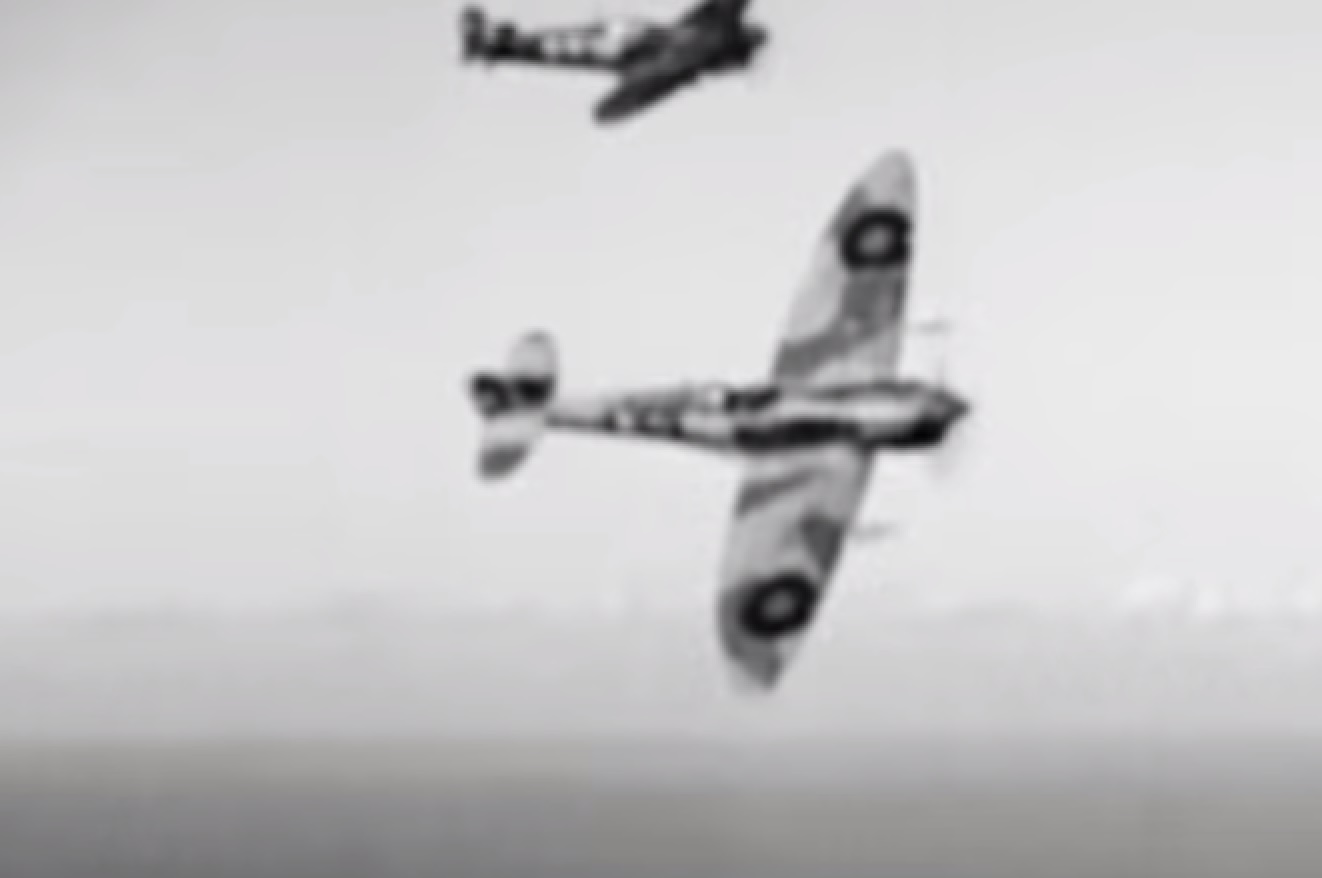 Screenshot : Supermarine Spitfire plane WW2 - from Secret History - The Sex Change Spitfire Ace (2015)
