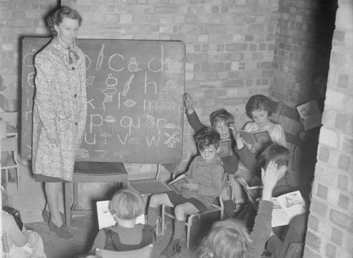 School Life in London, England, 1941