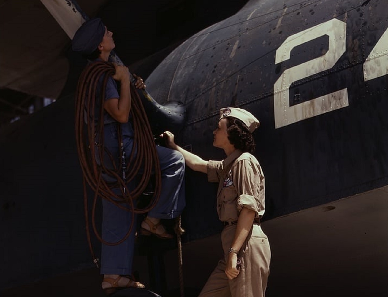 Women Are Contributing at war - 1939