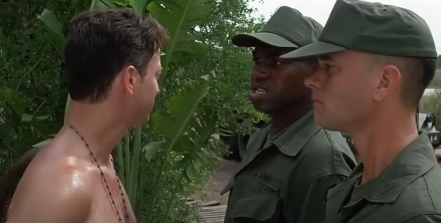 Gary Sinise as Lieutenant Dan Taylor meets Forest