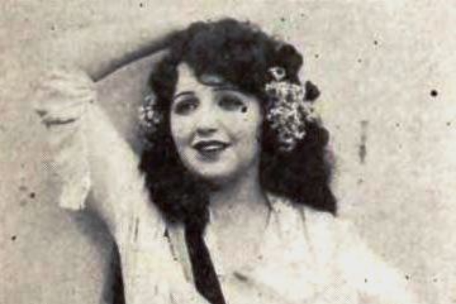 Photo of the Actress Bebe Daniels from the American film The March Hare