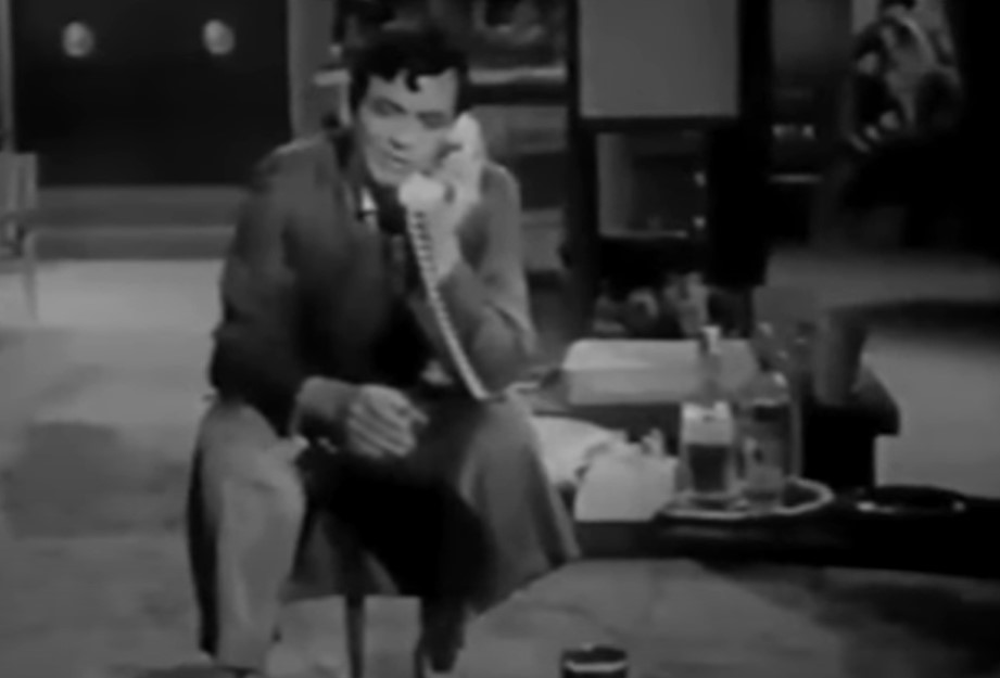 David Janssen as Richard Diamond in Richard Diamond, Private Detective