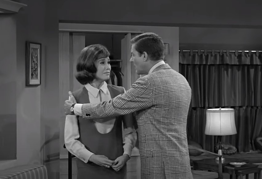 Sad Mary Tyler Moore  in  Dick Van Dyke Show
