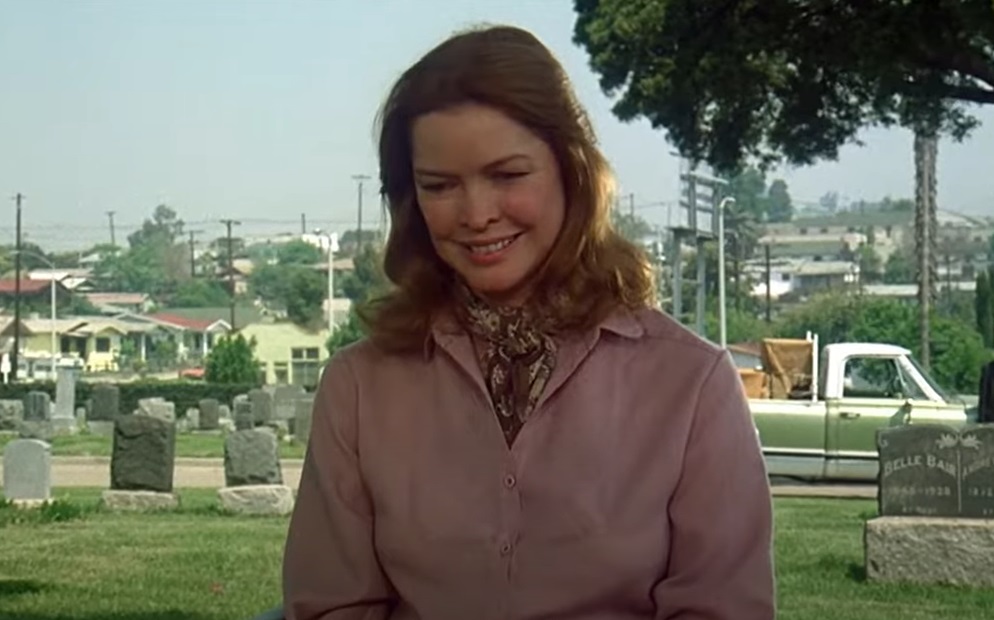 Portrait Photo of the American Actress Ellen Burstyn from the movie Resurrection