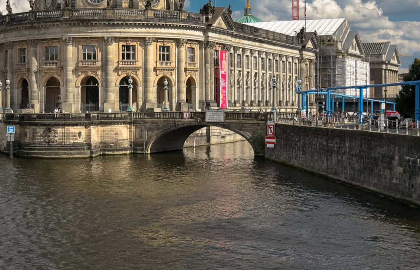 Life In East Germany facts