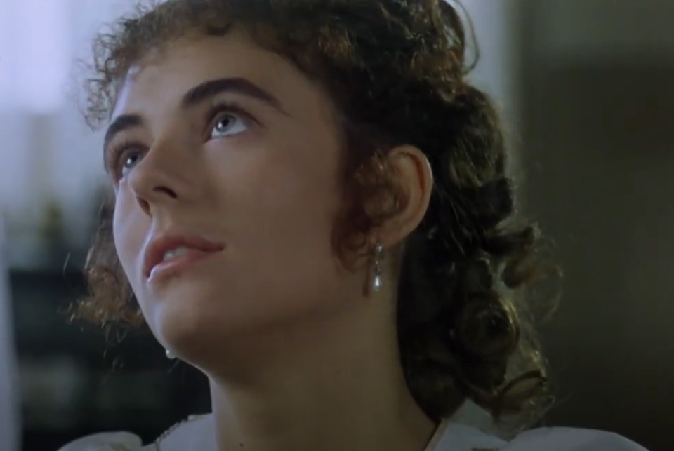 Portrait Photo of the English Actress Elizabeth Hurley portraying Claire Clairmont