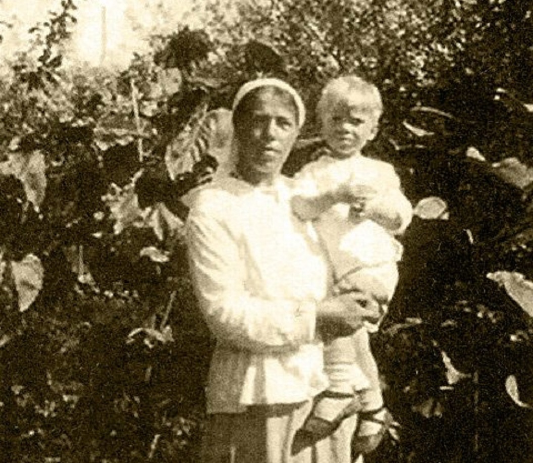 Grand Duchess Olga Alexandrovna of Russia with her son Tikhon - 1919