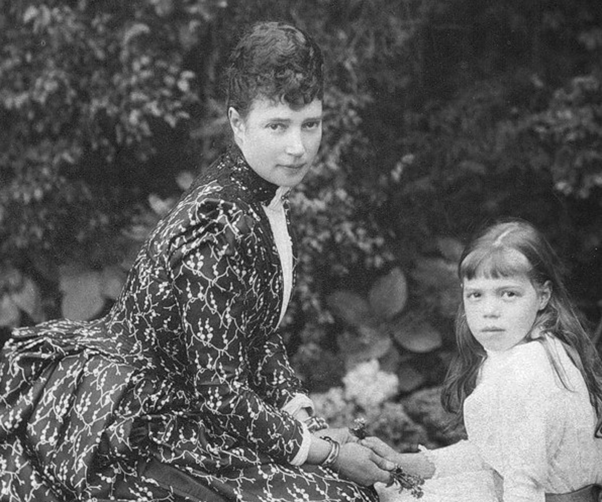 Empress Maria Feodorovna and her daughter Grand Duchess Olga Alexandrovna - 1889