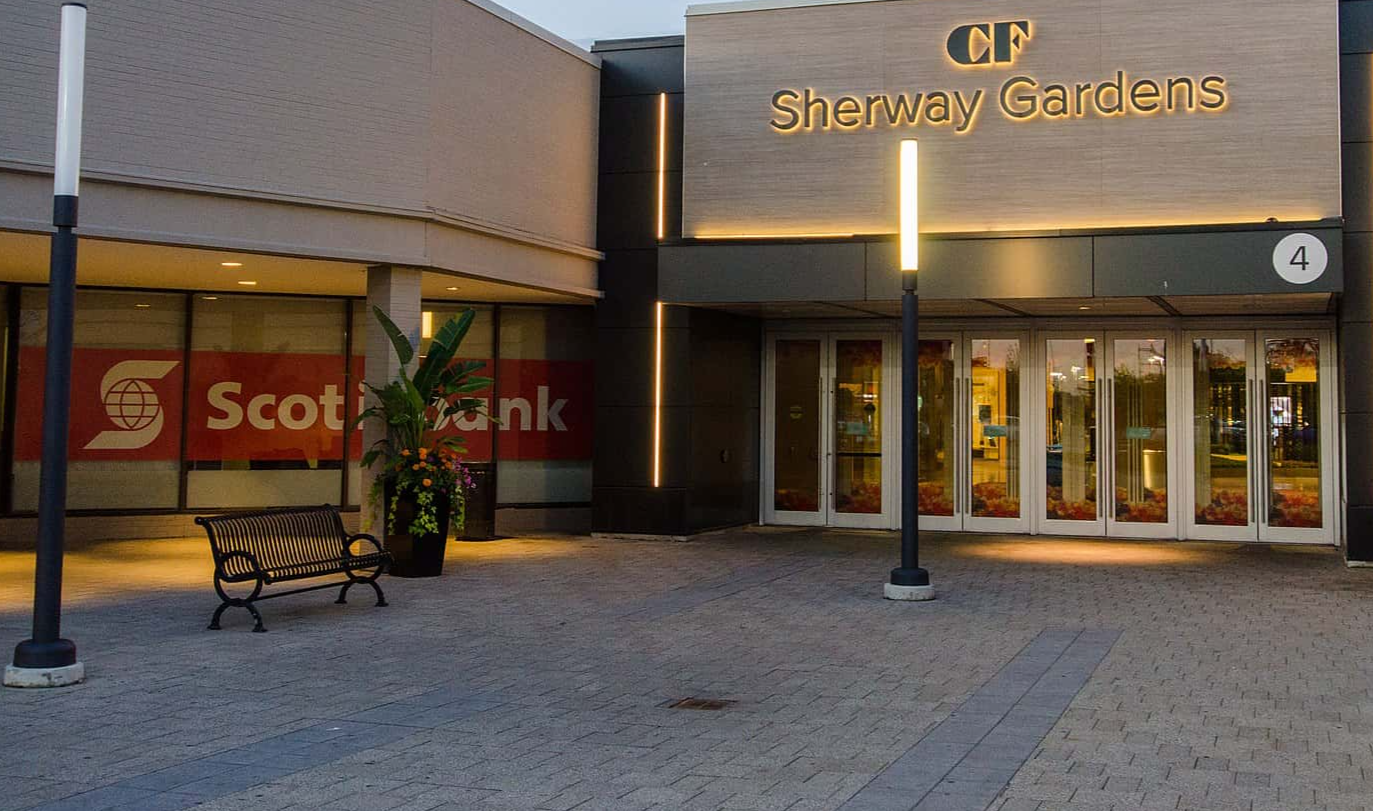 Seen in Mean Girls & The Sentinal. - 2017