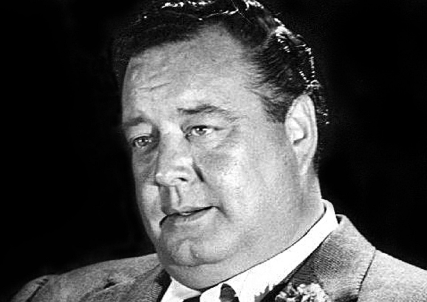 Publicity photo of Jackie Gleason in The Hustler. - 1961