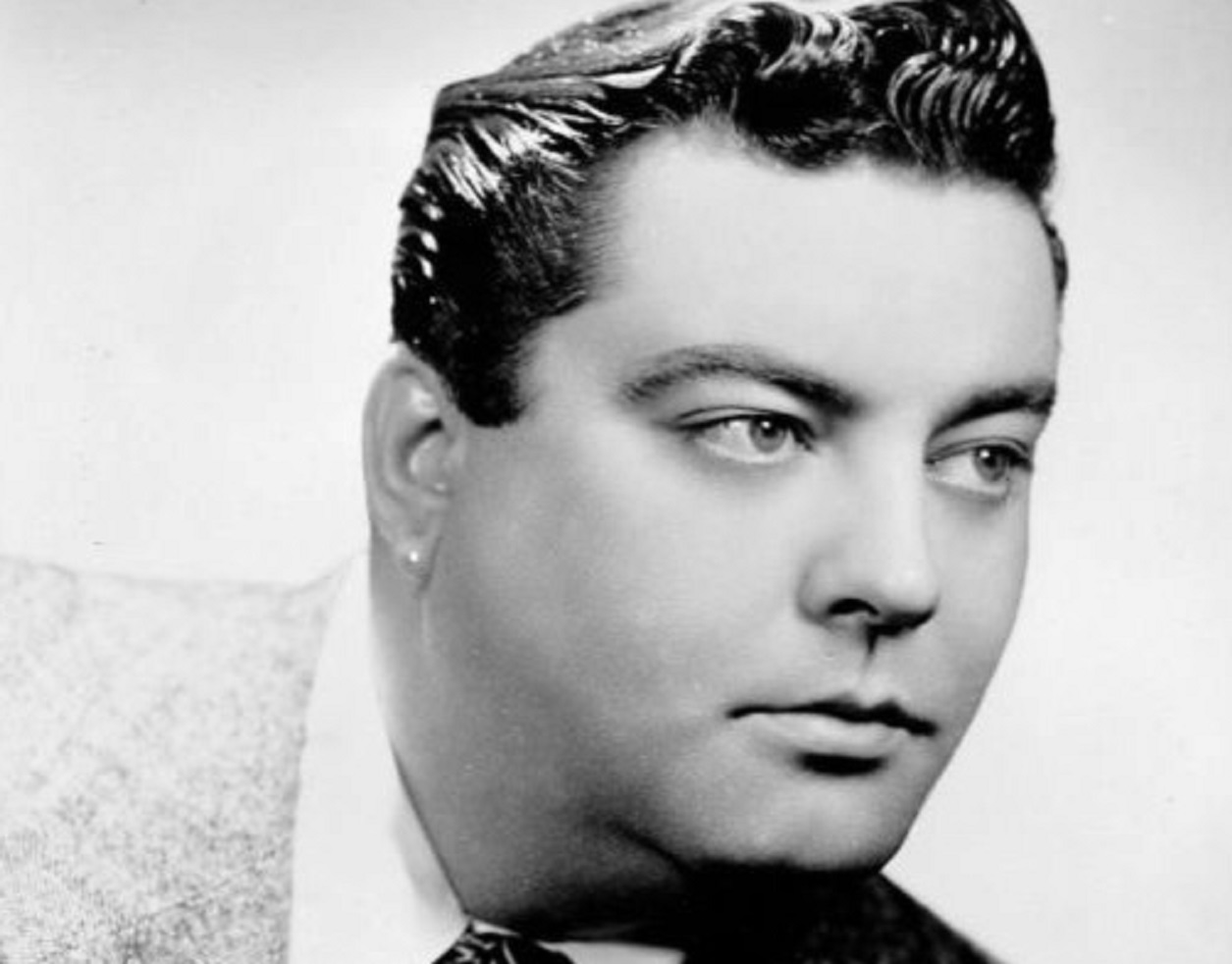 Publicity photo of a young Jackie Gleason. 1940s